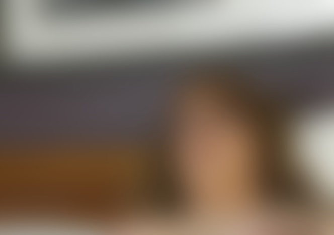 00967_WorFeetThigh
